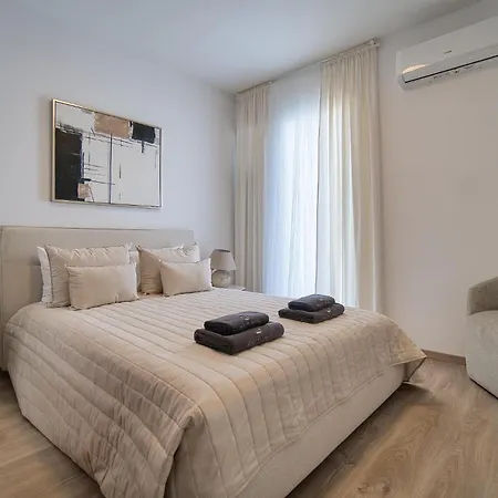 Olympic Lagoon 1 Bed Apartment